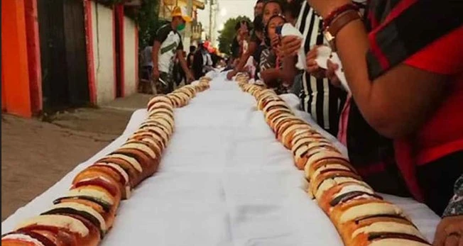 বিশ্ব রেকর্ড ভেঙে তৈরি হলো ৬ কিলোমিটার দৈর্ঘ্যের রুটি